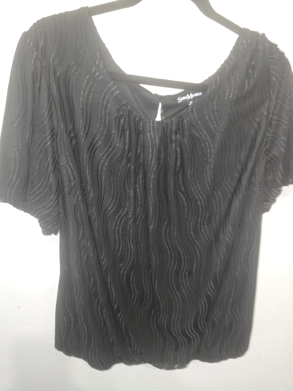 Sara Michelle Black Short-Sleeve Wave-Texture Blouse